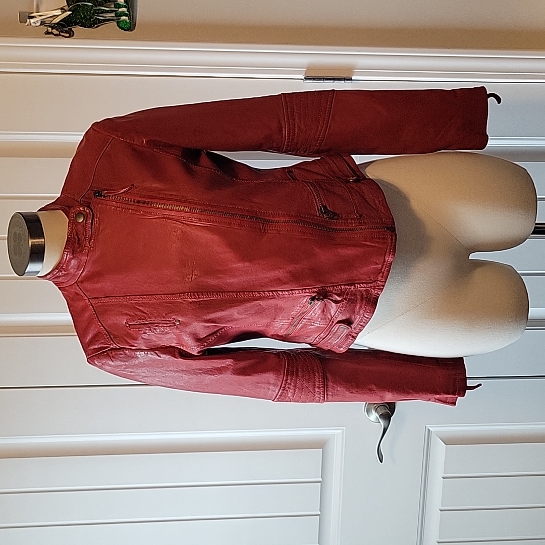 Cherry Red Lucky Brand Red Leather